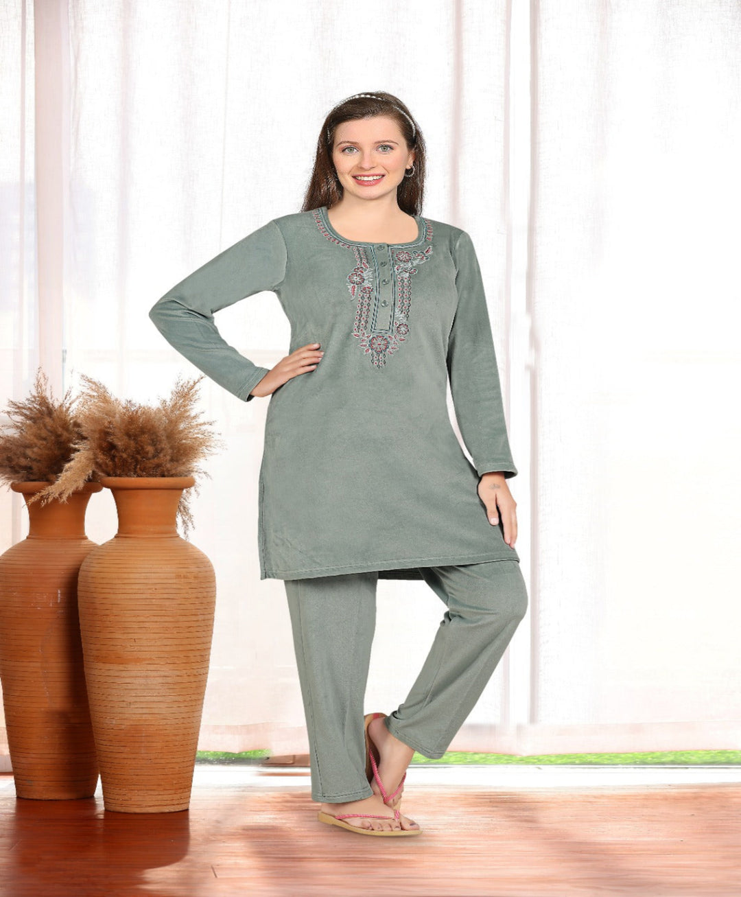 Embroided Kurta Lower